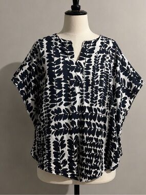 Chico's Navy and White Leaf-Pattern Split-Neck Tie Front Satin Blouse